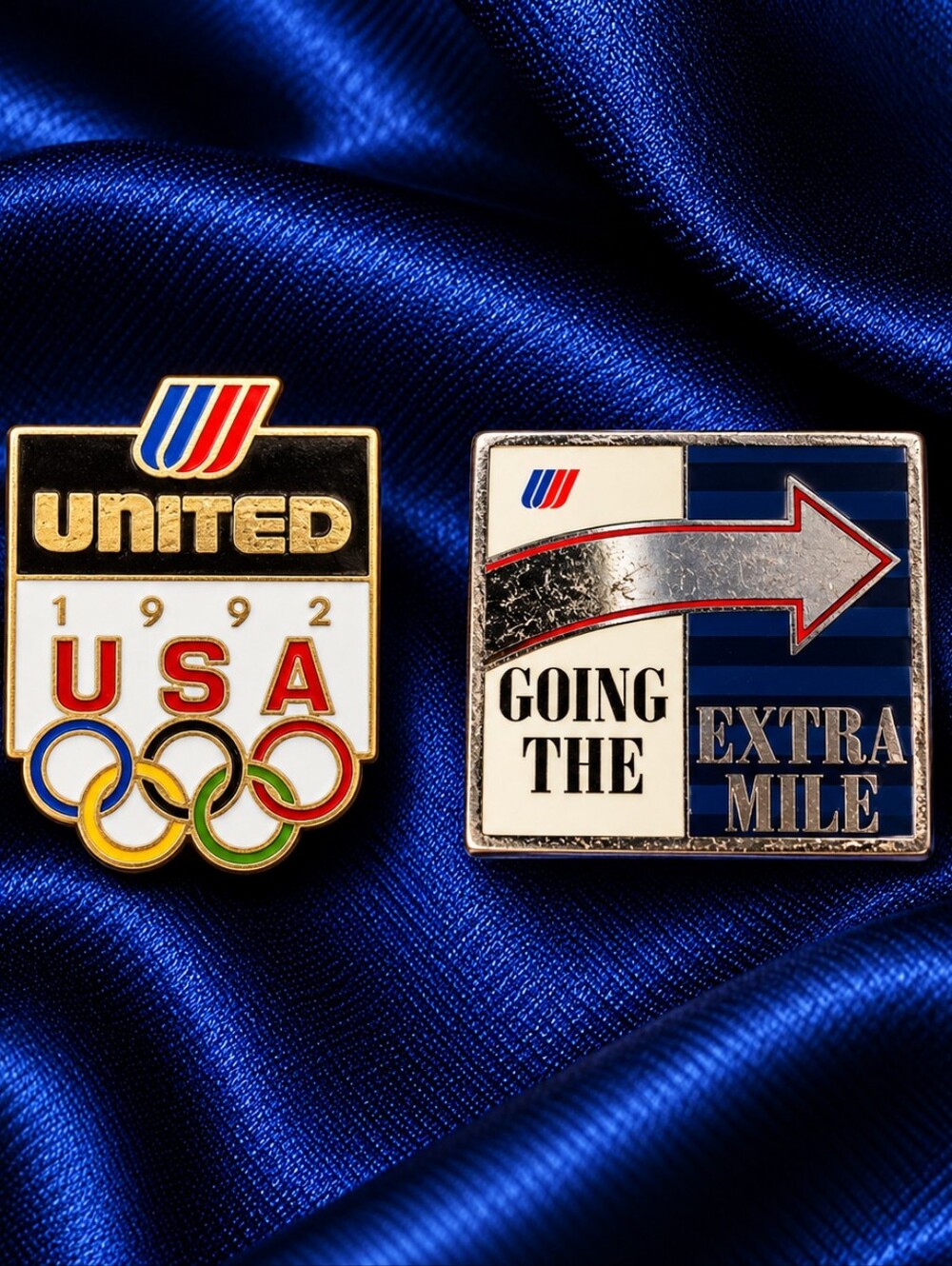 Vintage 1992 United Airlines USA Olympic Pin Saul Bass Tulip Logo Black & Gold